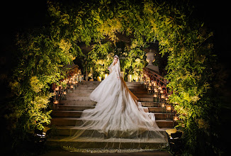 婚礼摄影师Miriam Romero. 18.04.2024的图片