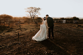 Fotografo di matrimoni Chenique Slier. Foto del 15.01.2020