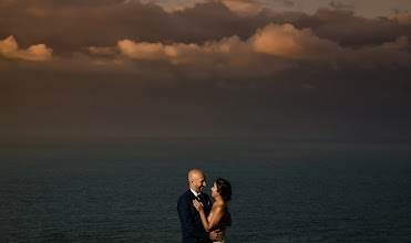 Wedding photographer Unai Perez Azaldegui. Photo of 27.04.2020