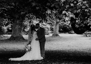 Wedding photographer Tom Saros. Photo of 13.06.2025