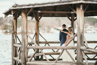 Huwelijksfotograaf Maxine Cadman. Foto van 11.05.2023