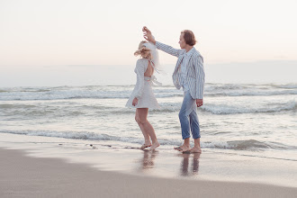 Fotografo di matrimoni Irina Zinovyeva. Foto del 18.10.2021