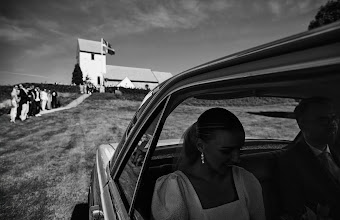 Wedding photographer Kathlyn Johnes. Photo of 17.08.2025