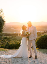 Wedding photographer Nicolò Mari. Photo of 17.08.2025