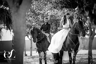 Wedding photographer Esmeralda Navarro. Photo of 22.05.2019