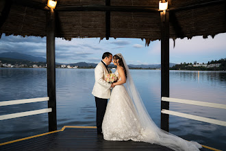 Fotógrafo de bodas Carlos Ortiz. Foto del 10.04.2024