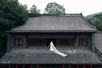 Wedding photographer Zhichen Ruan. Photo of 11.07.2025
