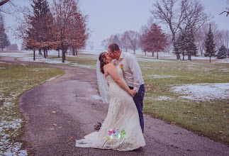 Jurufoto perkahwinan Lauren Petersen. Foto pada 11.12.2019
