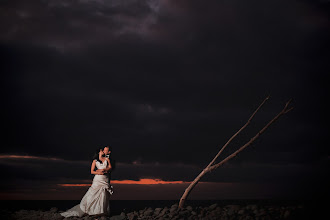 Wedding photographer Isidro Cabrera. Photo of 03.12.2023