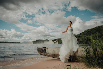 Fotógrafo de bodas Raymond Fuenmayor. Foto del 13.04.2025