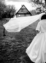 Wedding photographer Krisztina Kaposvári. Photo of 24.01.2024