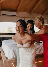 Wedding photographer Isabel Morera. Photo of 23.02.2024