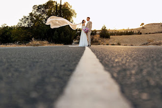 Wedding photographer Lee Squirrell. Photo of 04.10.2025