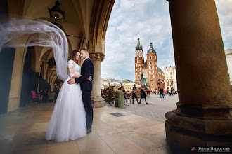 Jurufoto perkahwinan Dariusz Maciejewski. Foto pada 11.02.2020
