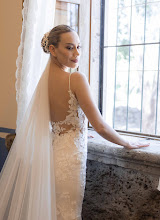 Jurufoto perkahwinan Alex López. Foto pada 09.04.2024