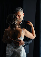 Fotógrafo de casamento Tiberiu Stefan Simion. Foto de 09.03.2024