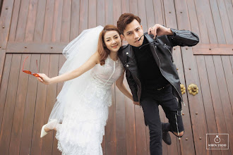 Jurufoto perkahwinan Helen Trương. Foto pada 05.05.2020