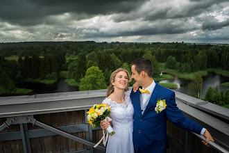Bröllopsfotografer Jānis Paļulis. Foto av 03.10.2019