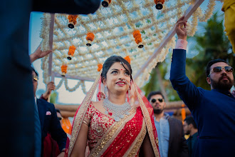 Jurufoto perkahwinan Vaaibhav Singvi. Foto pada 27.09.2018