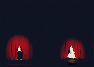 Wedding photographer Viktor Zhulin. Photo of 12.10.2025