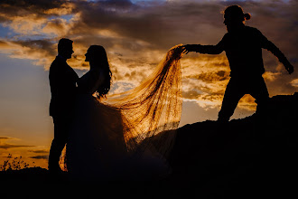 Düğün fotoğrafçısı Alexie Kocso Sandor. Fotoğraf 07.10.2022 tarihinde