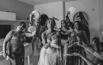 Wedding photographer Giuseppe Esposito. Photo of 09.09.2025