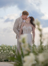 Bröllopsfotografer Nadine Biezmienova. Foto av 03.06.2024