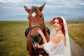 Wedding photographer Madalin Ciortea. Photo of 13.11.2025
