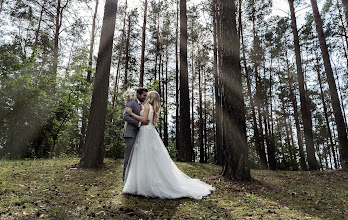 Svatební fotograf Indre Saveike. Fotografie z 03.12.2019
