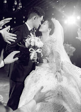 Nhiếp ảnh gia ảnh cưới Yinqi Tan. Ảnh trong ngày 01.04.2024
