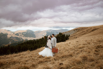 Bryllupsfotograf Sergiu Irimescu. Bilde av 13.03.2024