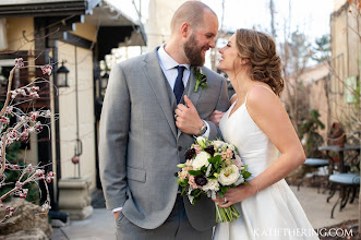 Photographe de mariage Katie Thering. Photo du 04.05.2023