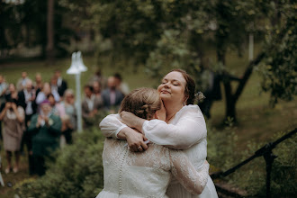 Fotógrafo de bodas Salla Vesa-Tikkanen. Foto del 17.10.2023