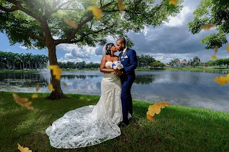 Wedding photographer Bruno Urbina. Photo of 23.03.2024