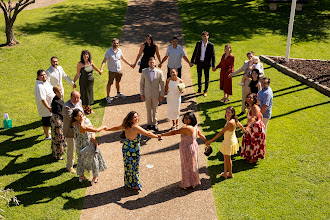 Jurufoto perkahwinan Delphine Fouquet. Foto pada 20.09.2025
