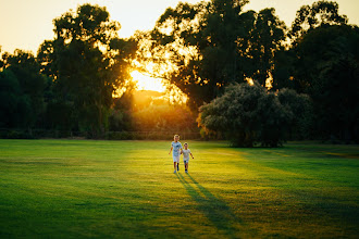 Wedding photographer Taras Onischuk. Photo of 19.05.2023