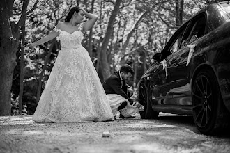 Wedding photographer Nicolas Karaiskos. Photo of 26.11.2020