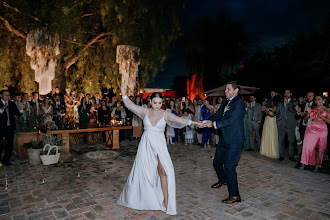 Wedding photographer Alejandra Lira. Photo of 30.11.2023