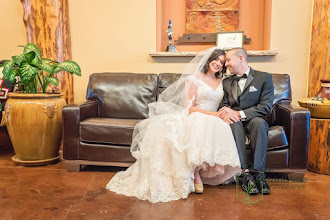 Nhiếp ảnh gia ảnh cưới Nicole Bradshaw. Ảnh trong ngày 08.09.2019
