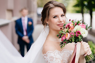 Wedding photographer Elena Ostapenko. Photo of 13.08.2020