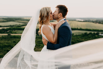 Svatební fotograf Tamás Karácsony. Fotografie z 11.07.2025