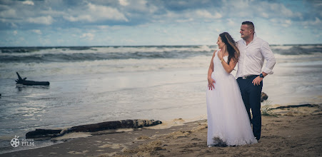 Bryllupsfotograf Aleksander Żukowski. Bilde av 02.04.2020