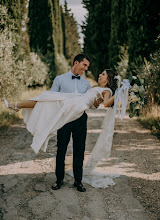 Jurufoto perkahwinan Sara Vannucci. Foto pada 17.09.2025