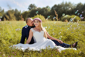 Huwelijksfotograaf Karolina Strugalska. Foto van 10.03.2020