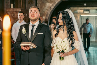 Wedding photographer Bogdan Nita. Photo of 15.09.2025