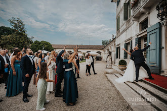 Jurufoto perkahwinan Valeria Berti. Foto pada 07.05.2024