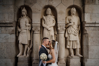 Wedding photographer Dobos Attila. Photo of 19.09.2025