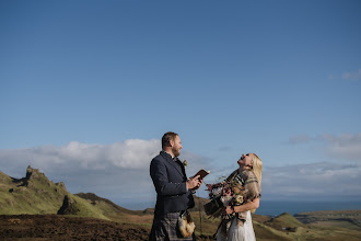 Photographe de mariage Rhiannon Louden. Photo du 02.02.2021