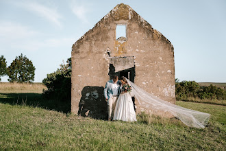 Wedding photographer Alysha Bannister. Photo of 15.06.2022