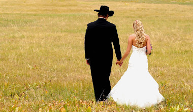 婚禮攝影師Carrie Magnuson. 23.08.2019的照片
